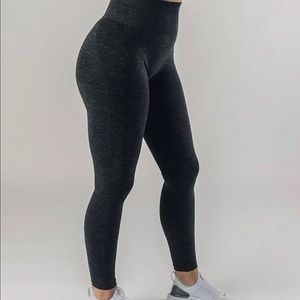 Alphalete Amplify Leggings
